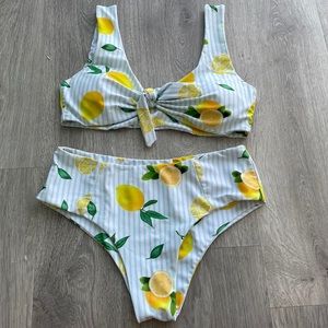 ♡︎Cute lemon bikini♡︎